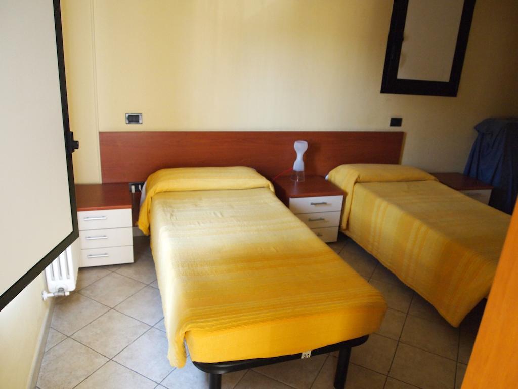 Отель Caffetteria Dell'Angolo Borghetto Secondo Экстерьер фото